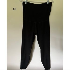 Beyond Yoga (beyond the bump) maternity tights